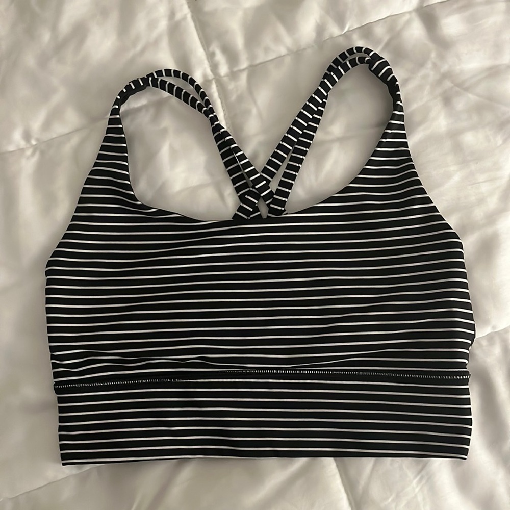 Lululemon sports bra size 6